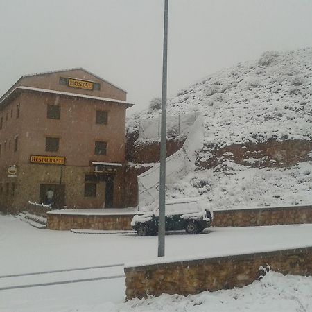 Hostal El Olmo Camarena de la Sierra Exterior foto