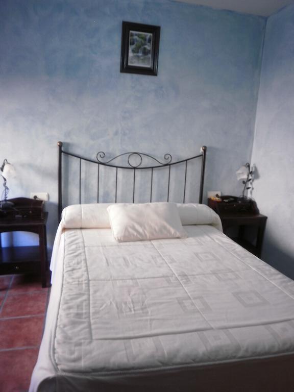 Hostal El Olmo Camarena de la Sierra Habitación foto