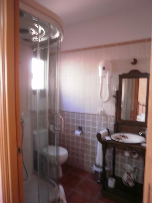 Hostal El Olmo Camarena de la Sierra Habitación foto